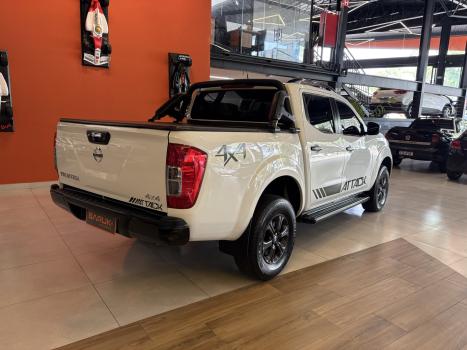 NISSAN Frontier 2.3 ATTACK CABINE DUPLA 4X4 BI-TURBO DIESEL AUTOM�TICO, Foto 7