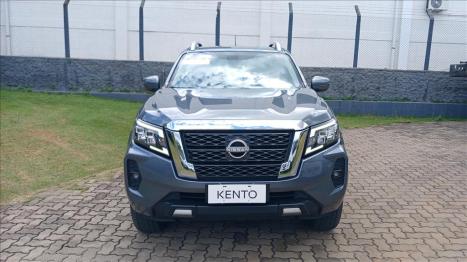 NISSAN Frontier 2.3 16V XE 4X4 CABINE DUPLA BI-TURBO DIESEL AUTOM�TICO, Foto 2