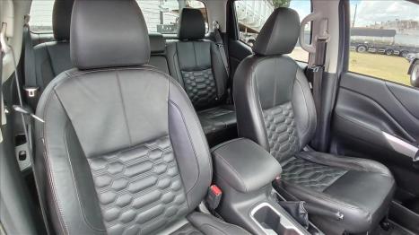 NISSAN Frontier 2.3 16V XE 4X4 CABINE DUPLA BI-TURBO DIESEL AUTOM�TICO, Foto 10
