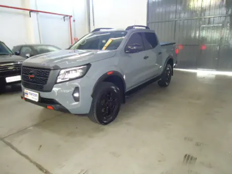 NISSAN Frontier 2.3 16V PRO4X CABINE DUPLA 4X4 BI-TURBO DIESEL AUTOM�TICO, Foto 3