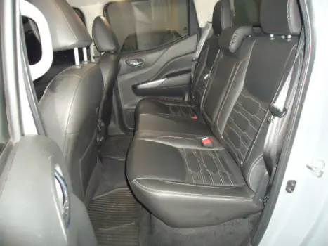 NISSAN Frontier 2.3 16V PRO4X CABINE DUPLA 4X4 BI-TURBO DIESEL AUTOM�TICO, Foto 8