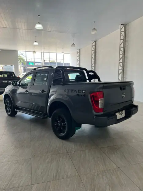 NISSAN Frontier 2.3 ATTACK CABINE DUPLA 4X4 BI-TURBO DIESEL AUTOM�TICO, Foto 6
