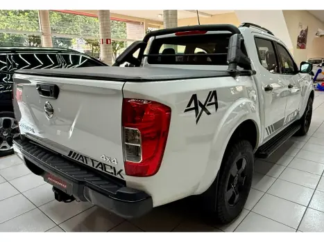 NISSAN Frontier 2.3 ATTACK CABINE DUPLA 4X4 BI-TURBO DIESEL AUTOM�TICO, Foto 6