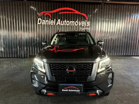NISSAN Frontier 2.3 16V PRO4X CABINE DUPLA 4X4 BI-TURBO DIESEL AUTOM�TICO, Foto 2