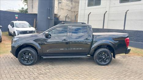 NISSAN Frontier 2.3 ATTACK CABINE DUPLA 4X4 BI-TURBO DIESEL AUTOM�TICO, Foto 6