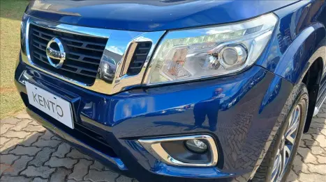 NISSAN Frontier 2.3 16V LE 4X4 CABINE DUPLA BI-TURBO DIESEL AUTOM�TICO, Foto 7