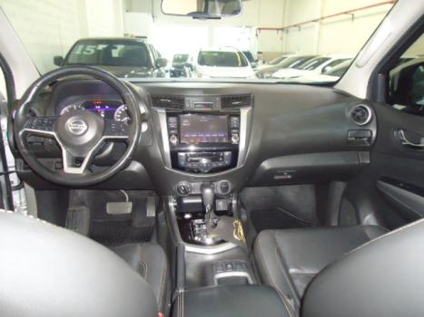 NISSAN Frontier 2.3 16V XE 4X4 CABINE DUPLA BI-TURBO DIESEL AUTOM�TICO, Foto 4
