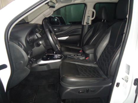 NISSAN Frontier 2.3 16V XE 4X4 CABINE DUPLA BI-TURBO DIESEL AUTOM�TICO, Foto 2