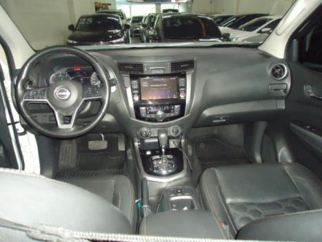 NISSAN Frontier 2.3 16V XE 4X4 CABINE DUPLA BI-TURBO DIESEL AUTOM�TICO, Foto 4