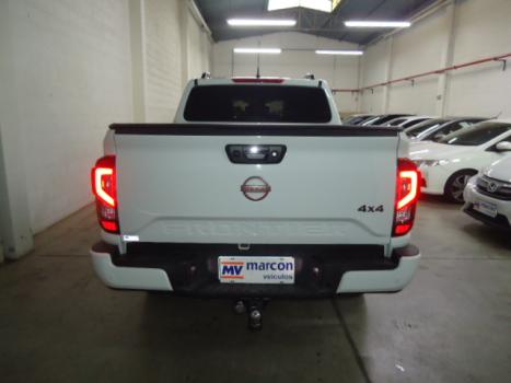 NISSAN Frontier 2.3 16V XE 4X4 CABINE DUPLA BI-TURBO DIESEL AUTOM�TICO, Foto 10