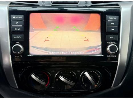 NISSAN Frontier 2.3 ATTACK CABINE DUPLA 4X4 BI-TURBO DIESEL AUTOM�TICO, Foto 14