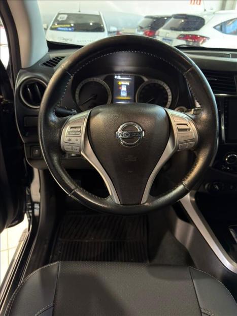 NISSAN Frontier 2.3 16V SE 4X4 CABINE DUPLA BI-TURBO DIESEL AUTOM�TICO, Foto 7