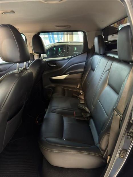 NISSAN Frontier 2.3 16V SE 4X4 CABINE DUPLA BI-TURBO DIESEL AUTOM�TICO, Foto 11