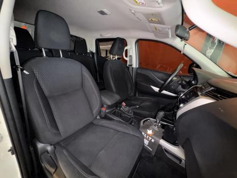 NISSAN Frontier 2.3 ATTACK CABINE DUPLA 4X4 BI-TURBO DIESEL AUTOMÁTICO, Foto 15