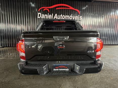 NISSAN Frontier 2.3 16V PRO4X CABINE DUPLA 4X4 BI-TURBO DIESEL AUTOMÁTICO, Foto 5