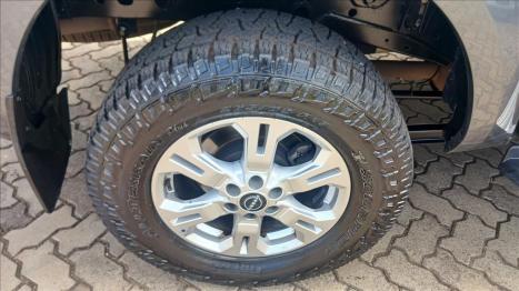 NISSAN Frontier 2.3 16V XE 4X4 CABINE DUPLA BI-TURBO DIESEL AUTOMÁTICO, Foto 12