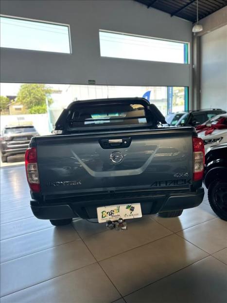 NISSAN Frontier 2.3 ATTACK CABINE DUPLA 4X4 BI-TURBO DIESEL AUTOMÁTICO, Foto 3