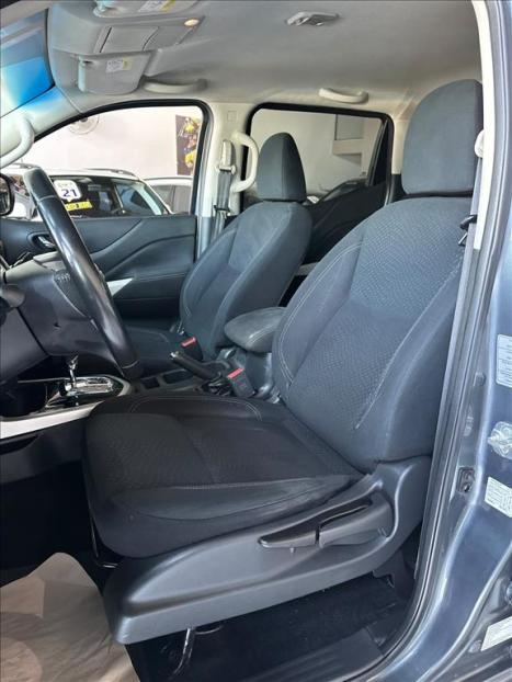 NISSAN Frontier 2.3 ATTACK CABINE DUPLA 4X4 BI-TURBO DIESEL AUTOMÁTICO, Foto 6