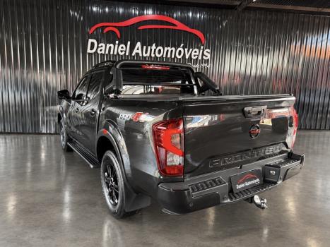 NISSAN Frontier 2.3 16V PRO4X CABINE DUPLA 4X4 BI-TURBO DIESEL AUTOMÁTICO, Foto 4