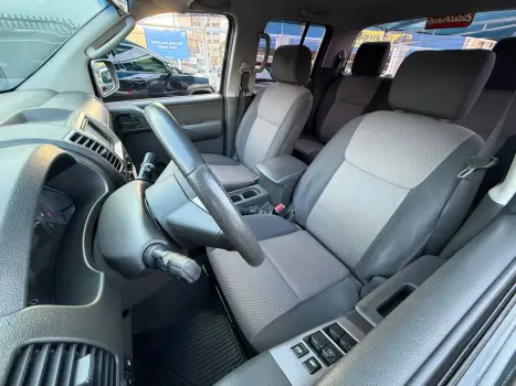 NISSAN Frontier 2.5 SE ATTACK TURBO DIESEL CABINE DUPLA, Foto 7