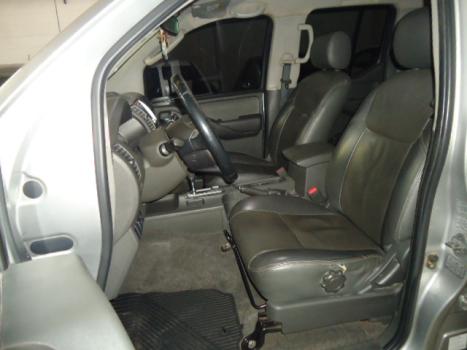 NISSAN Frontier 2.5 16V 4X4 SV ATTACK TURBO DIESEL CABINE DUPLA AUTOMTICO, Foto 2
