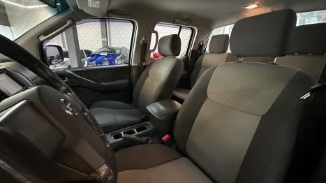 NISSAN Frontier 2.5 16V 4X4 SV ATTACK TURBO DIESEL CABINE DUPLA AUTOM�TICO, Foto 2