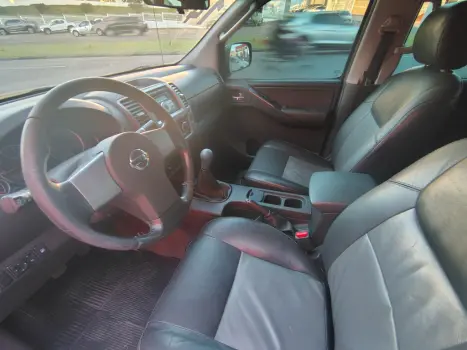 NISSAN Frontier 2.5 16V 4X4 SV ATTACK TURBO DIESEL CABINE DUPLA, Foto 4