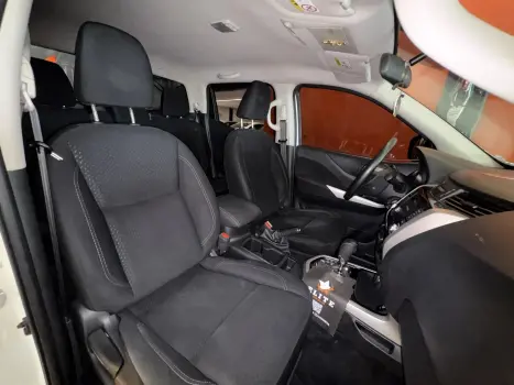 NISSAN Frontier 2.5 16V 4X4 SV ATTACK TURBO DIESEL CABINE DUPLA, Foto 15