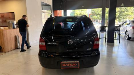 NISSAN Grand Livina 1.8 16V 4P FLEX, Foto 2