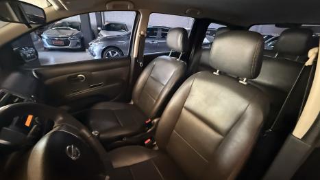 NISSAN Grand Livina 1.8 16V 4P FLEX, Foto 5