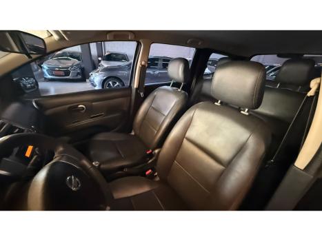 NISSAN Grand Livina 1.8 16V 4P FLEX S, Foto 17