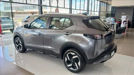 NISSAN Kait 1.6 16V 4P FLEX ADVANCE PLUS XTRONIC AUTOM�TICO, Foto 4