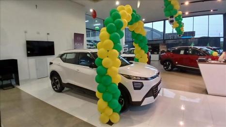 NISSAN Kait 1.6 16V 4P FLEX EXCLUSIVE XTRONIC AUTOM�TICO, Foto 2