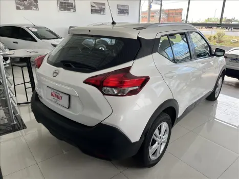NISSAN Kicks 1.6 16V 4P FLEXSTART S X-TRONIC AUTOM�TICO CVT, Foto 4
