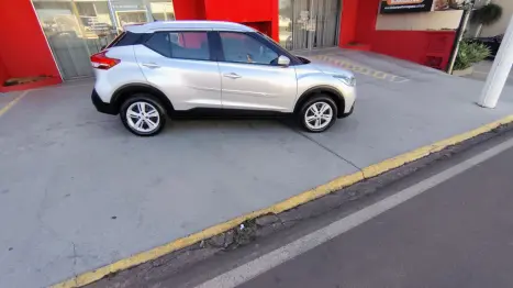 NISSAN Kicks 1.6 16V 4P FLEXSTART S X-TRONIC AUTOMTICO CVT, Foto 6