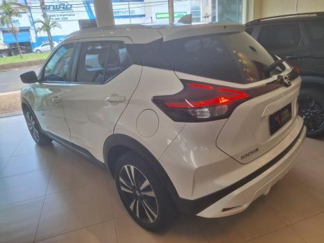 NISSAN Kicks 1.6 16V 4P FLEXSTART ADVANCE PLUS XTRONIC AUTOM�TICO CVT, Foto 4