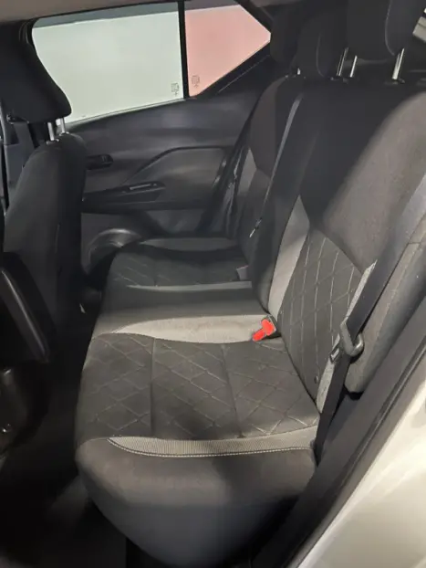 NISSAN Kicks 1.6 16V 4P FLEXSTART S DIRECT X-TRONIC AUTOM�TICO CVT, Foto 15