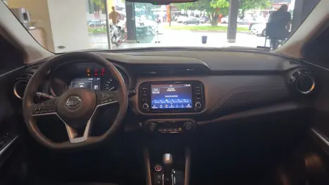 NISSAN Kicks 1.6 16V 4P FLEXSTART EXCLUSIVE XTRONIC AUTOM�TICO CVT, Foto 3