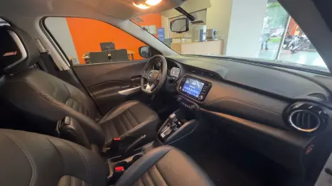 NISSAN Kicks 1.6 16V 4P FLEXSTART EXCLUSIVE XTRONIC AUTOM�TICO CVT, Foto 6