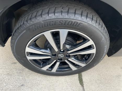 NISSAN Kicks 1.6 16V 4P FLEXSTART EXCLUSIVE XTRONIC AUTOM�TICO CVT, Foto 4