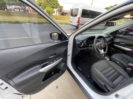 NISSAN Kicks 1.6 16V 4P FLEXSTART EXCLUSIVE XTRONIC AUTOM�TICO CVT, Foto 9