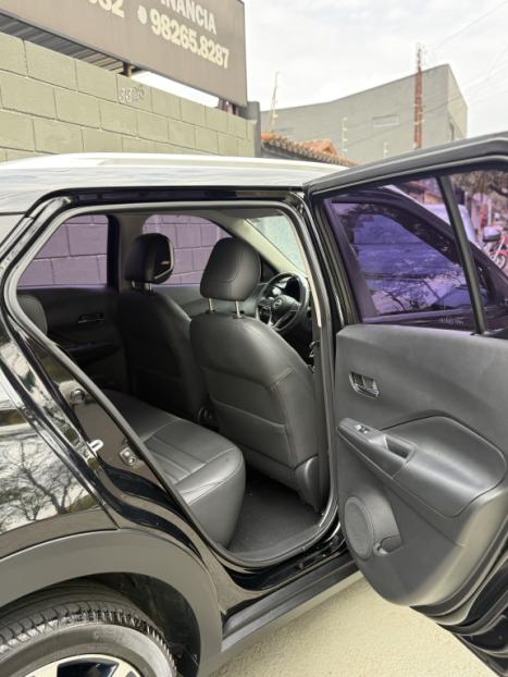 NISSAN Kicks 1.6 16V 4P FLEXSTART EXCLUSIVE XTRONIC AUTOM�TICO CVT, Foto 3