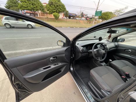 NISSAN Livina 1.6 16V 4P S X-GEAR FLEX, Foto 8