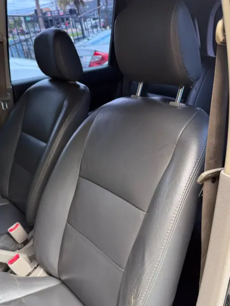 NISSAN Livina 1.6 16V 4P S FLEX, Foto 5