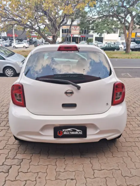 NISSAN March 1.0 12V 4P S FLEX, Foto 2