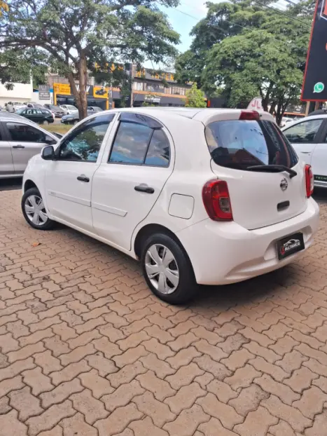 NISSAN March 1.0 12V 4P S FLEX, Foto 7