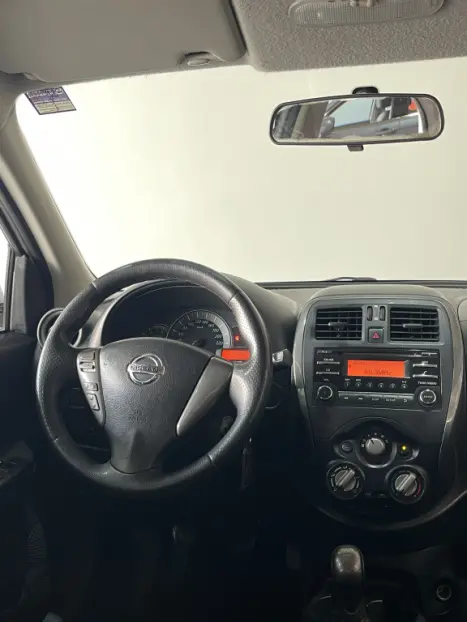 NISSAN March 1.0 16V 4P SV FLEX, Foto 11