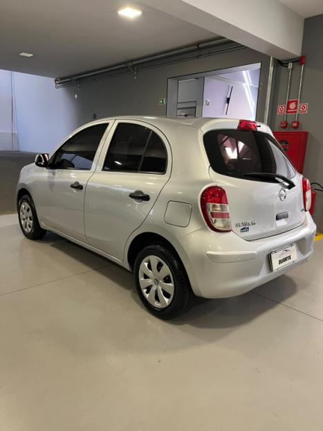 NISSAN March 1.0 16V 4P S FLEX, Foto 6