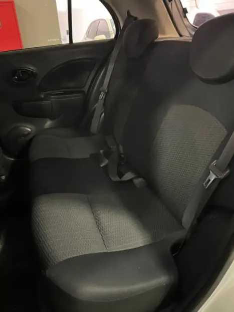 NISSAN March 1.0 16V 4P S FLEX, Foto 19