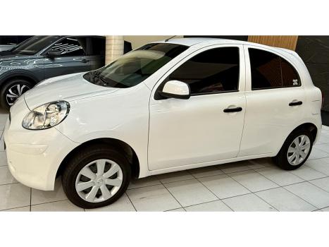 NISSAN March 1.0 16V 4P S FLEX, Foto 4